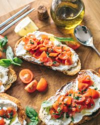 Bruschetta mit Tomate und Öl Speisekarte (Firmenfeier)